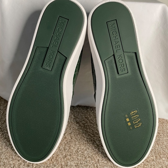 Michael Kors - Keaton Crocodile Embossed Slip on Sneaker-US Size 7.5M/Moss Green - Picture 4 of 16